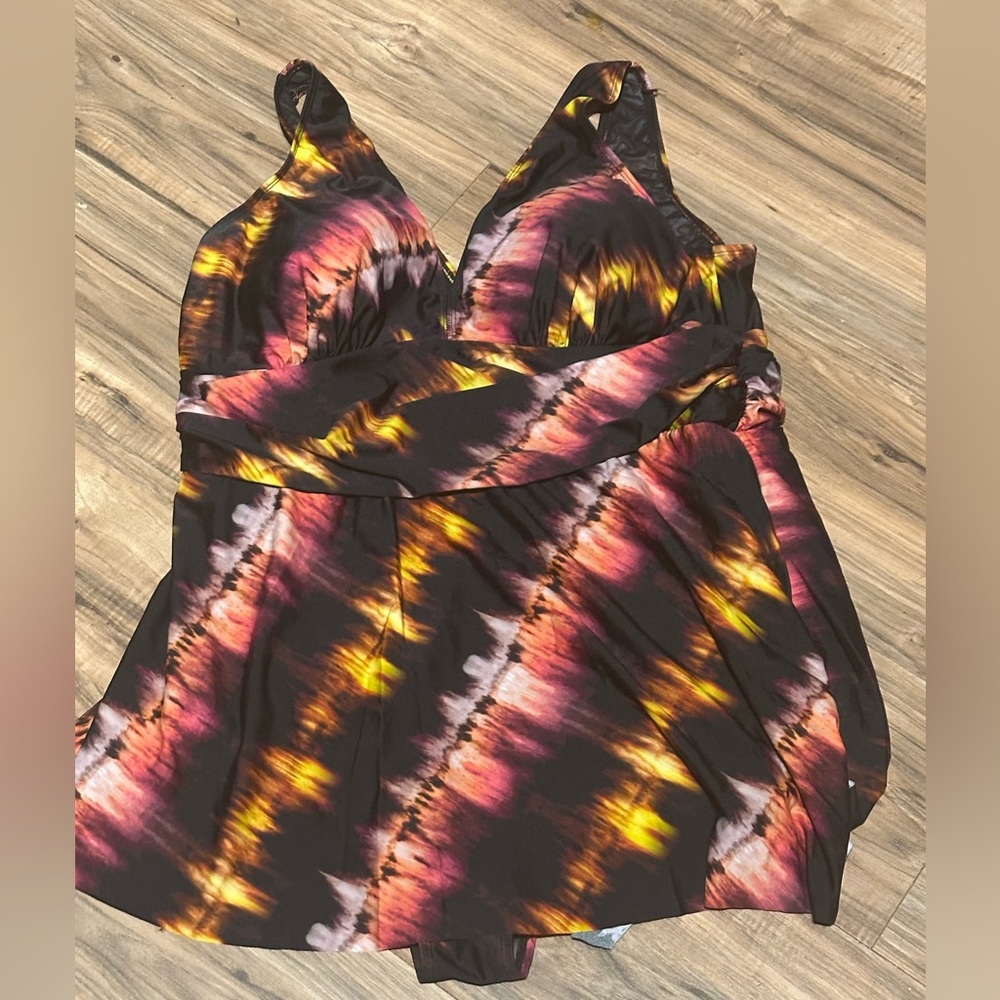 Torrid one piece swimsuit dress style size 3